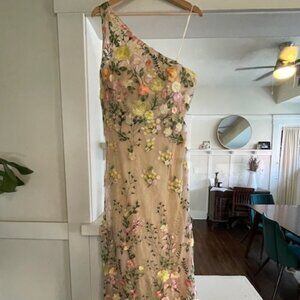 Gorgeous Mac Duggal size 14 dress